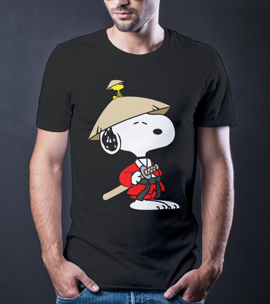 Snoopy Samurai Woodstock Hat Red Kimono Sword T-Shirt