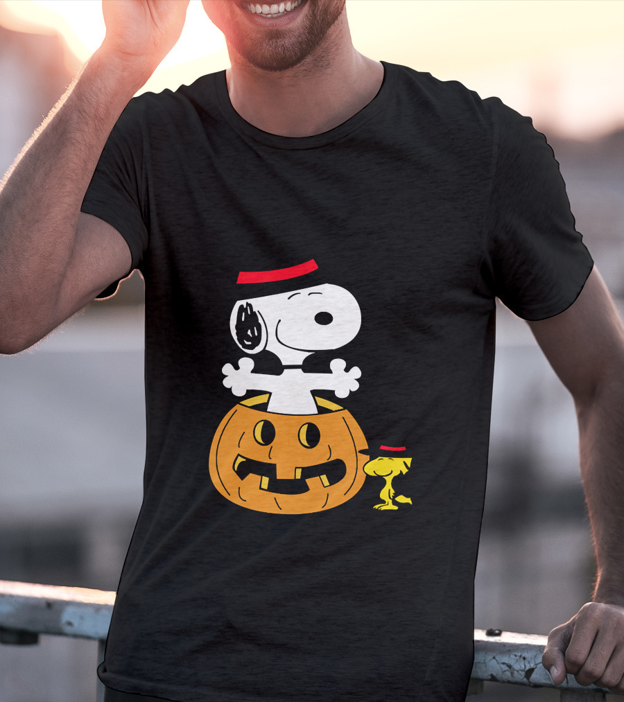 Snoopy Woodstock Halloween Pumpkin Witch Hat T-Shirt