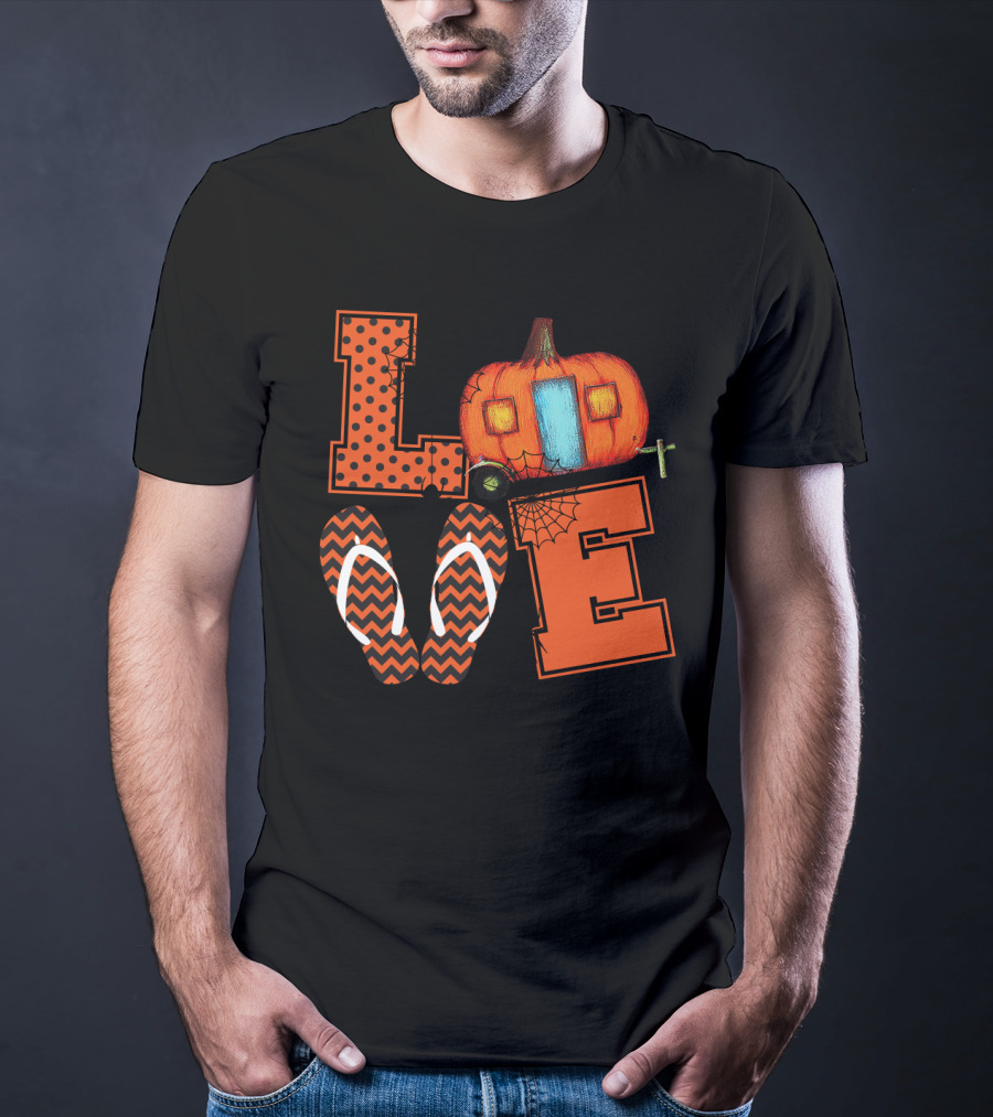 Love Halloween Camper With Pumpkin And Flip Flop T-Shirt