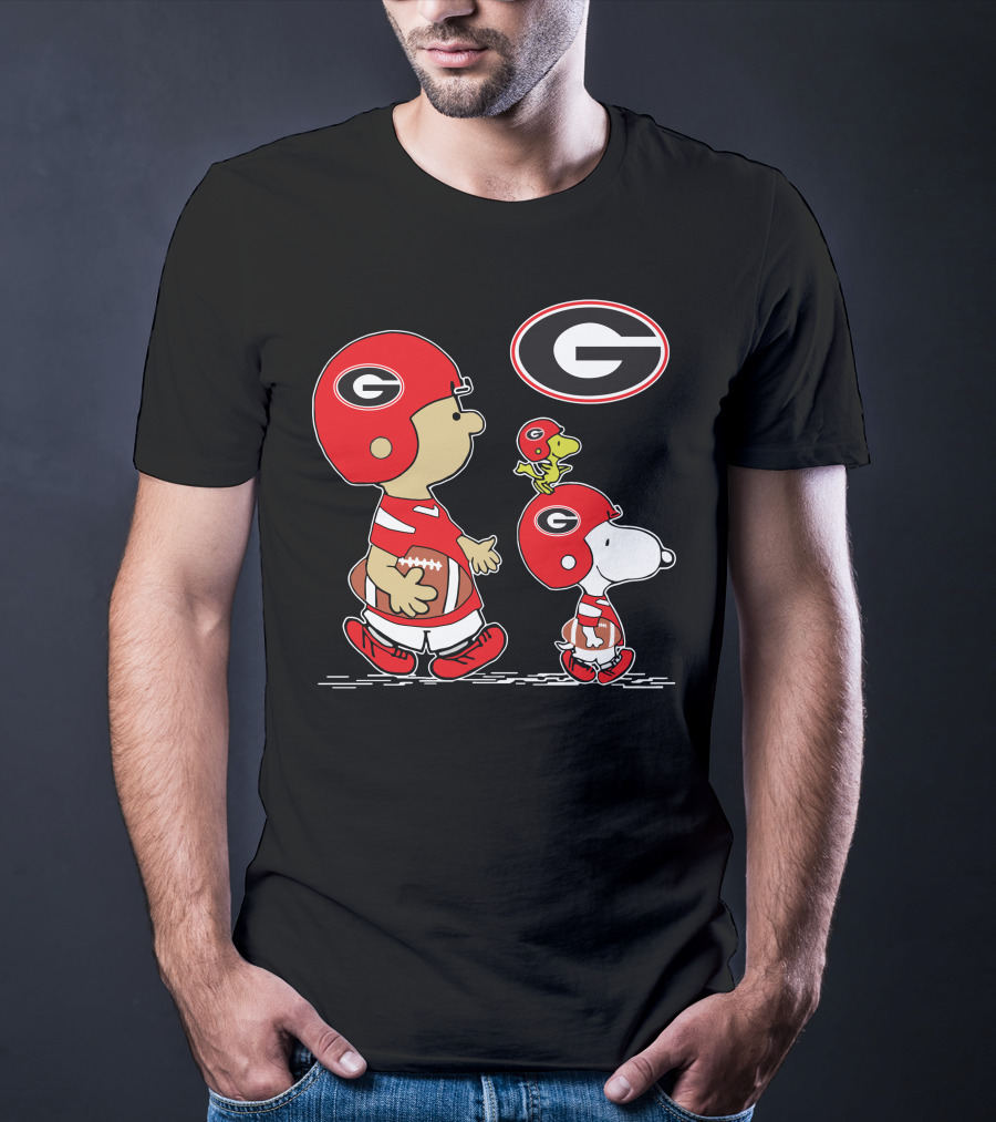 Georgia Bulldogs Football Team Peanuts Characters Wearing Helmets T-Shirt