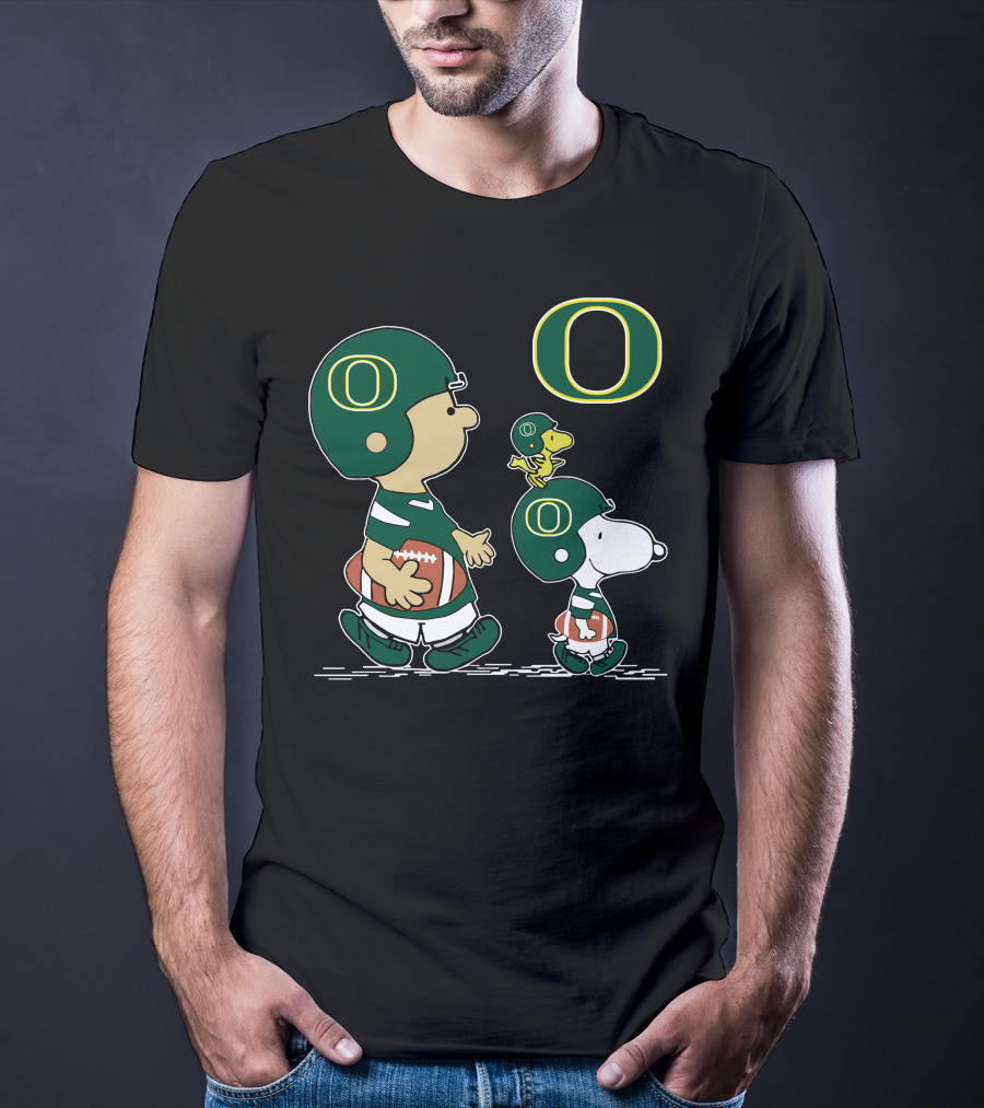 Peanuts Oregon Ducks Football Charlie Brown And Snoopy T-Shirt
