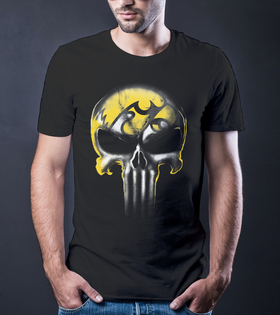 Punisher Skull Iowa Hawkeyes T-Shirt