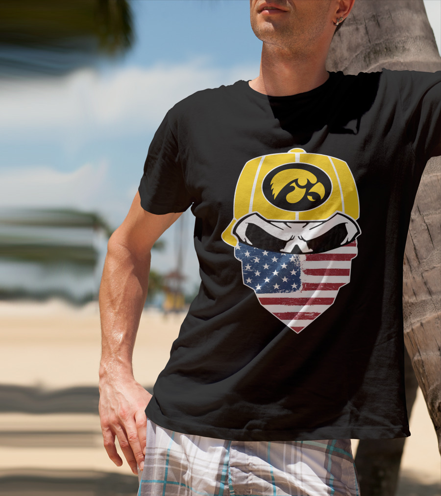 Hawkeyes Skull American Flag Bandana T-Shirt
