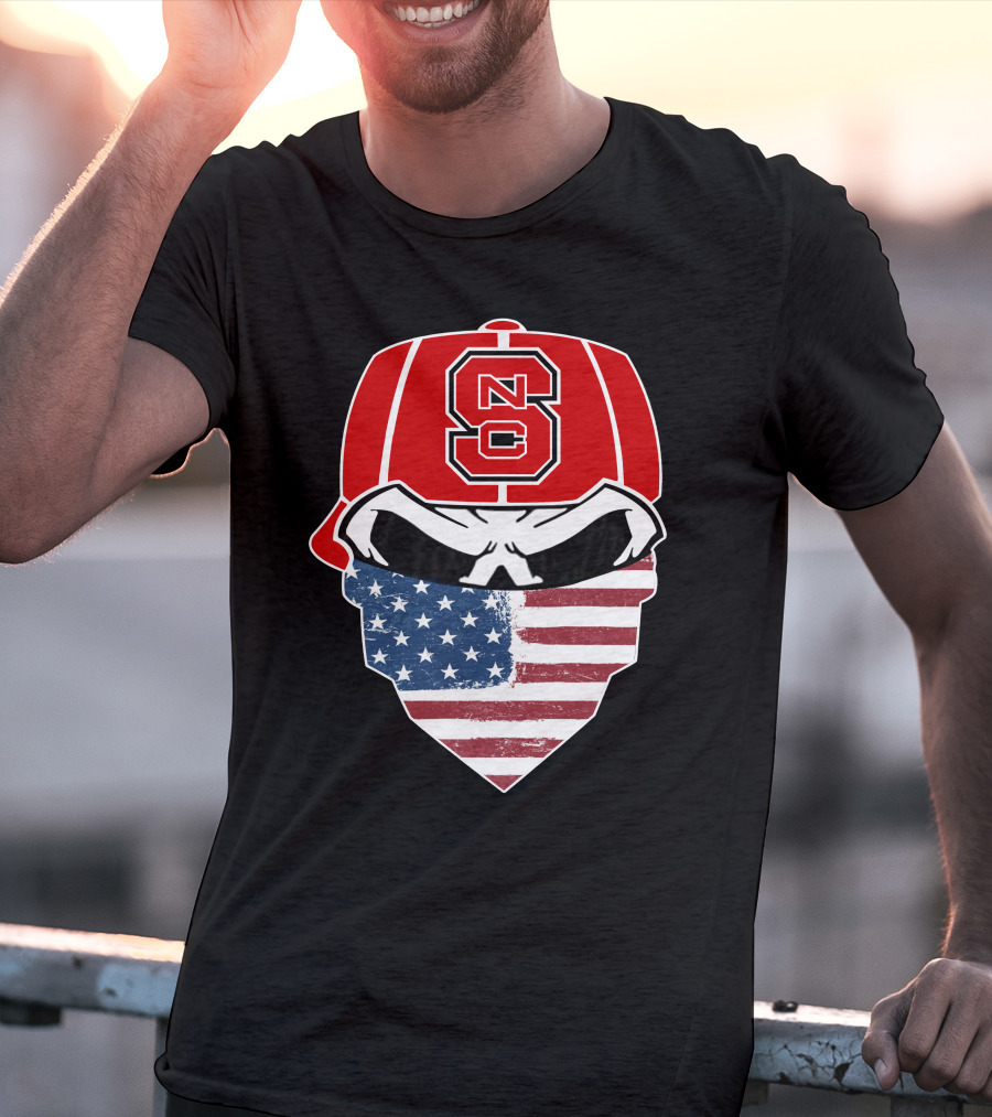 NC State Skuls American Flag Bandana Hat T-Shirt