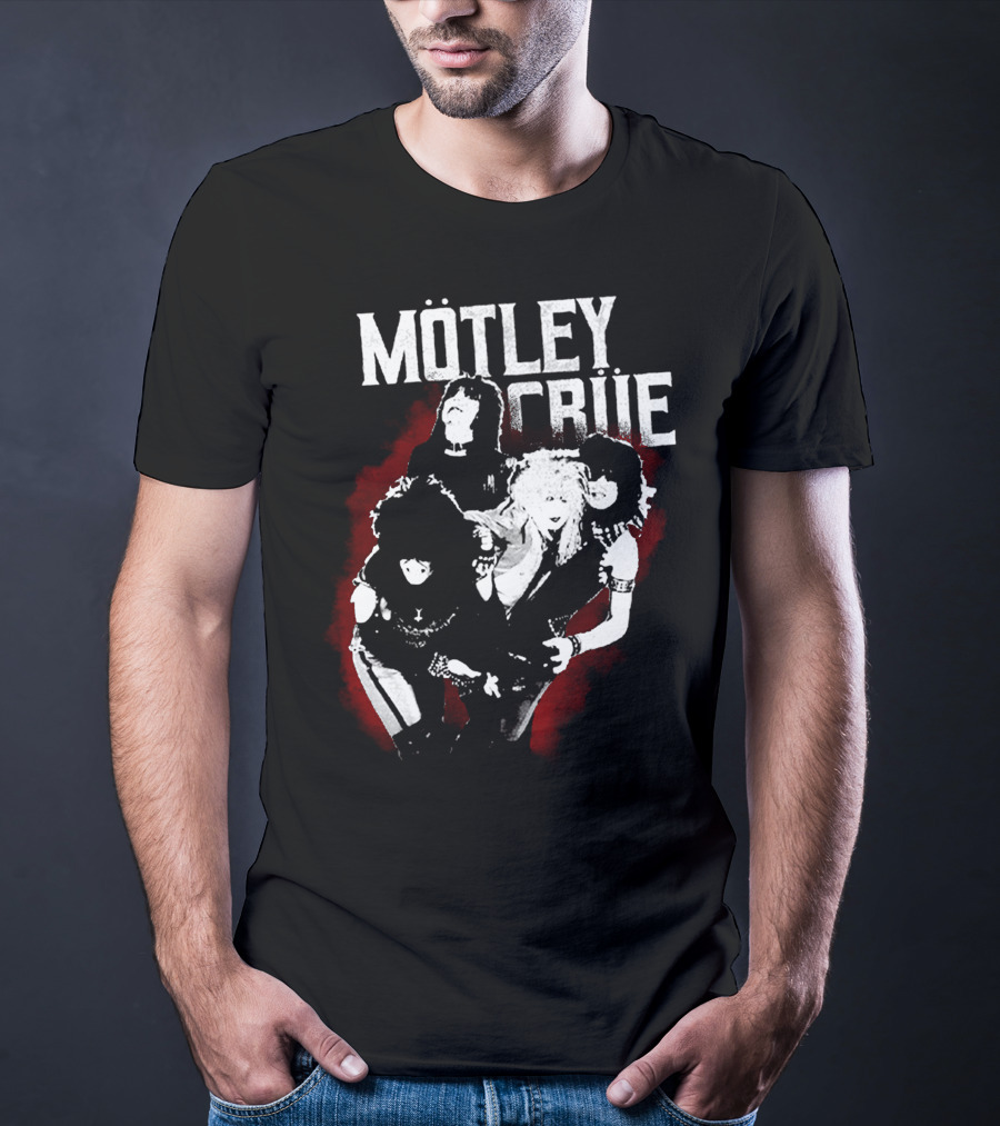 Mötley Crüe Vintage Band Photo Black And Red T-Shirt