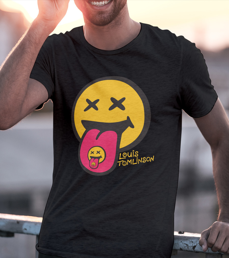 Louis Tomlinson Merch Smiley Face Tongue Out Summer T-Shirt