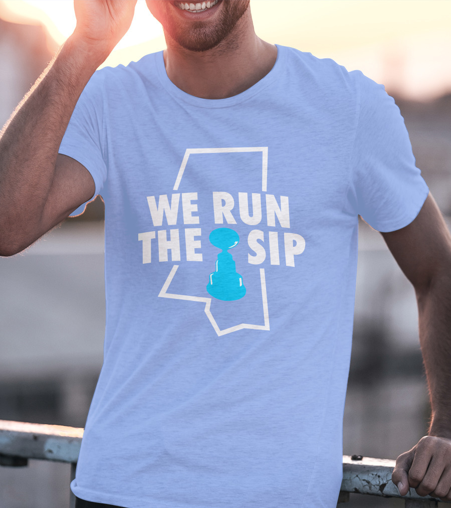 We Run The Sip Mississippi Outline With Trophy - Shop Shea Merch T-Shirt