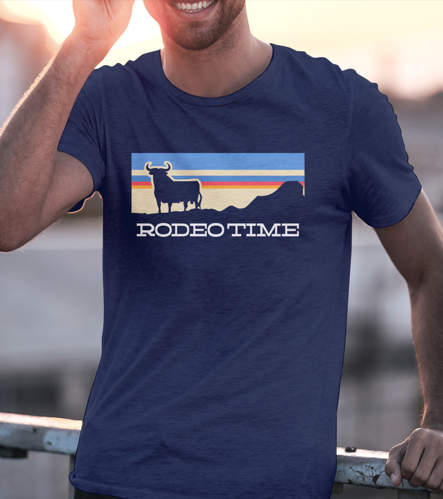 Rodeo Time Sunset Bull Silhouette By Dale Brisby T-Shirt