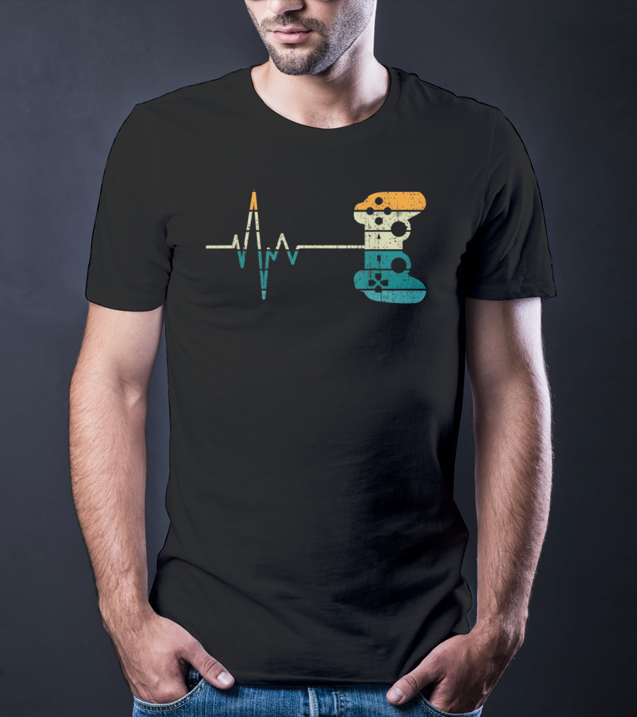 Vintage Gamer Heartbeat Video Game Lover Controller T-Shirt