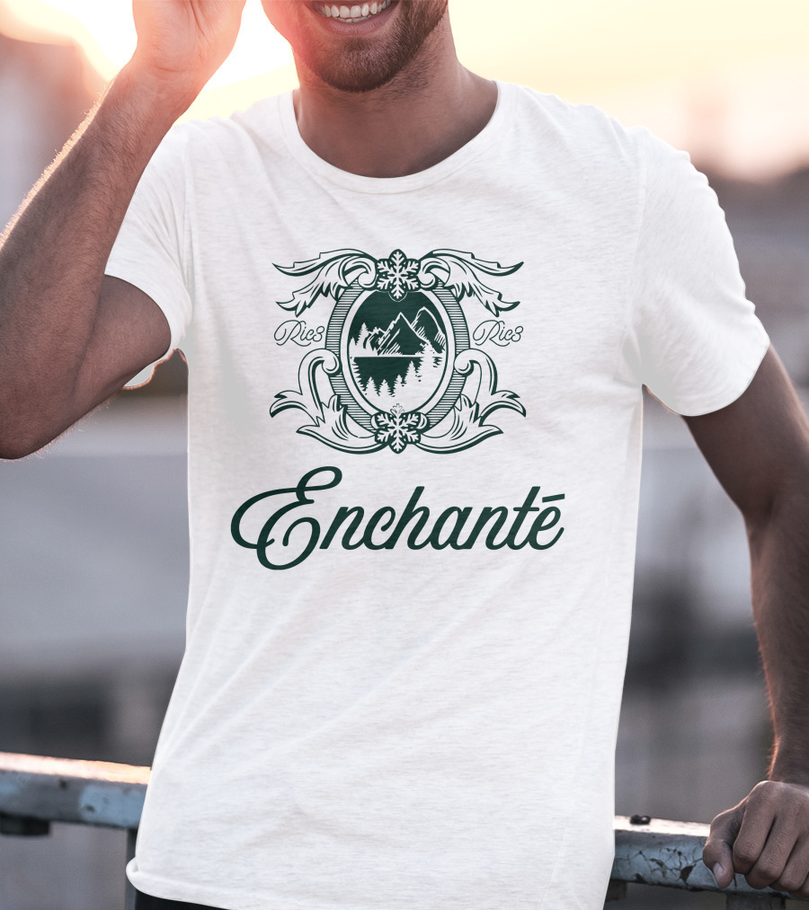 Enchanté Crest Mountain Lakeside Scenery T-Shirt