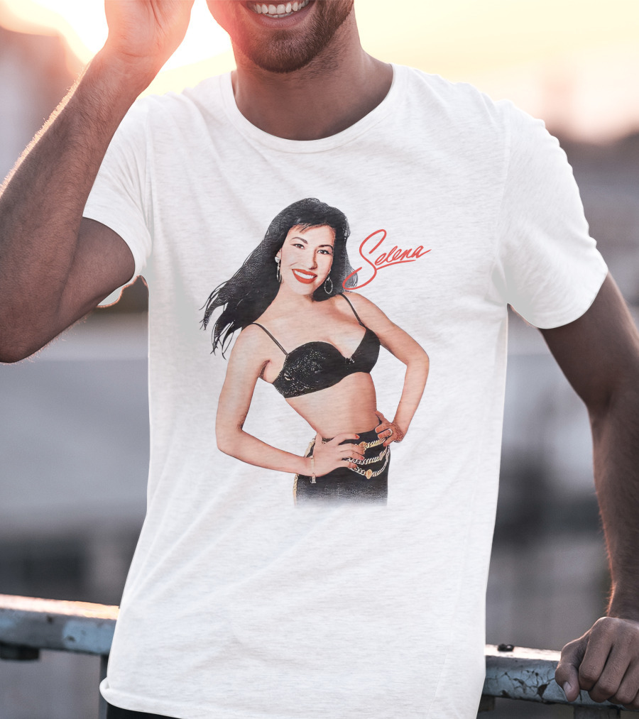 Selena Signature TN42510 Iconic Style Classic Beauty T-Shirt