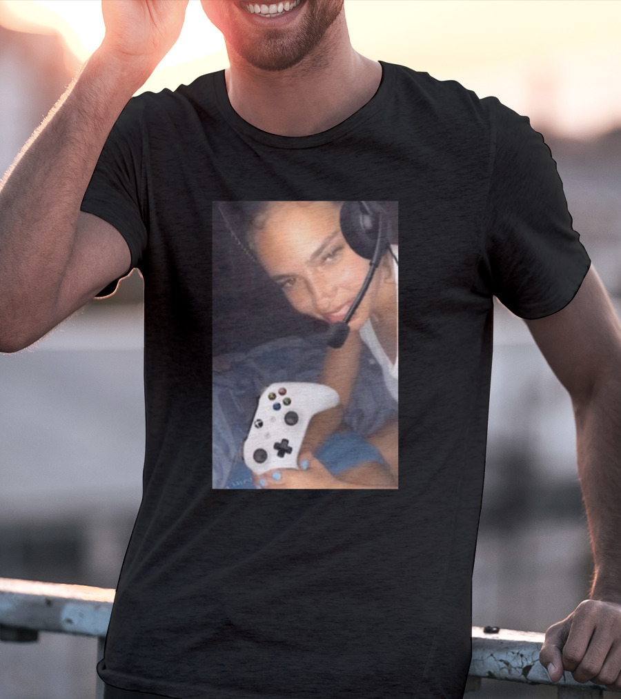 Ash Kaashh Merch Gamer Headset Controller T-Shirt