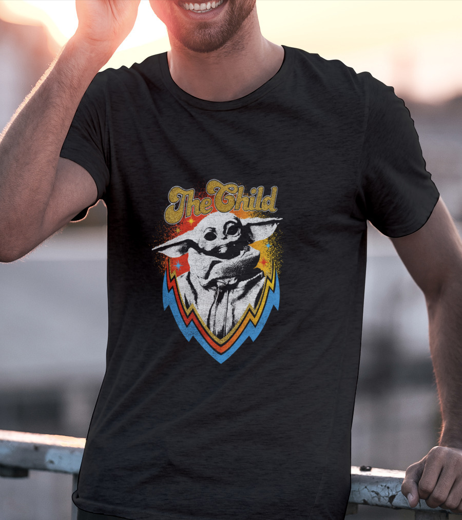 The Mandalorian The Child Vintage Badge Retro T-Shirt