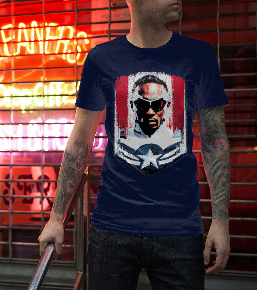 Marvel Captain America Sam Wilson Falcon Soldier Iconic Shield T-Shirt