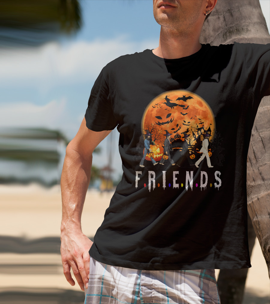 FRIENDS Funnycharacters Halloween Moon Trick Or Treat T-Shirt