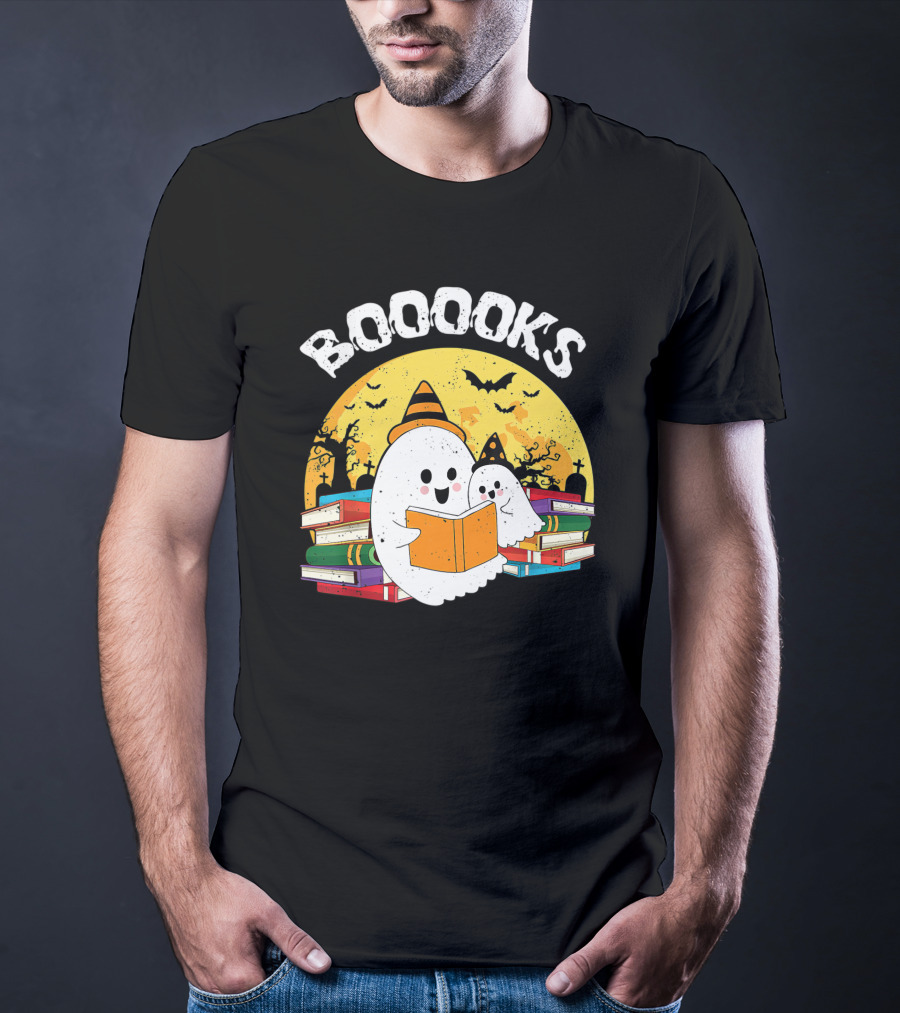 BOOOOKS Ghost With Witch Hat Reading Stacked Books Halloween Moon Bats T-Shirt
