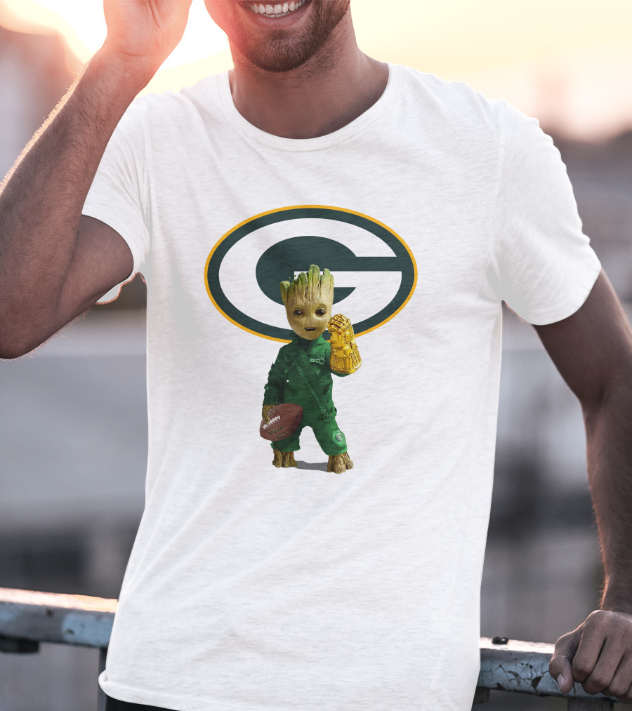 Green Bay Packers Groot Football Holding Infinity Gauntlet T-Shirt