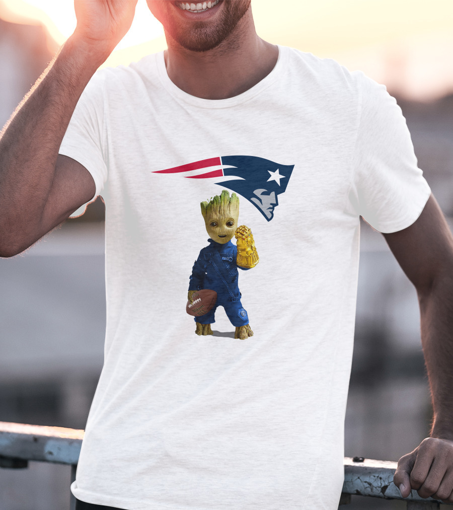 New England Patriots Groot Football Infinity Gauntlet T-Shirt