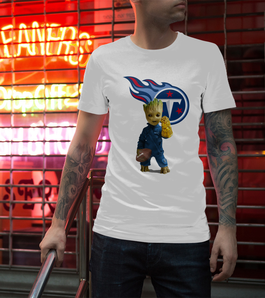 Groot Holding Football Tennessee Titans Logo Infinity Gauntlet T-Shirt