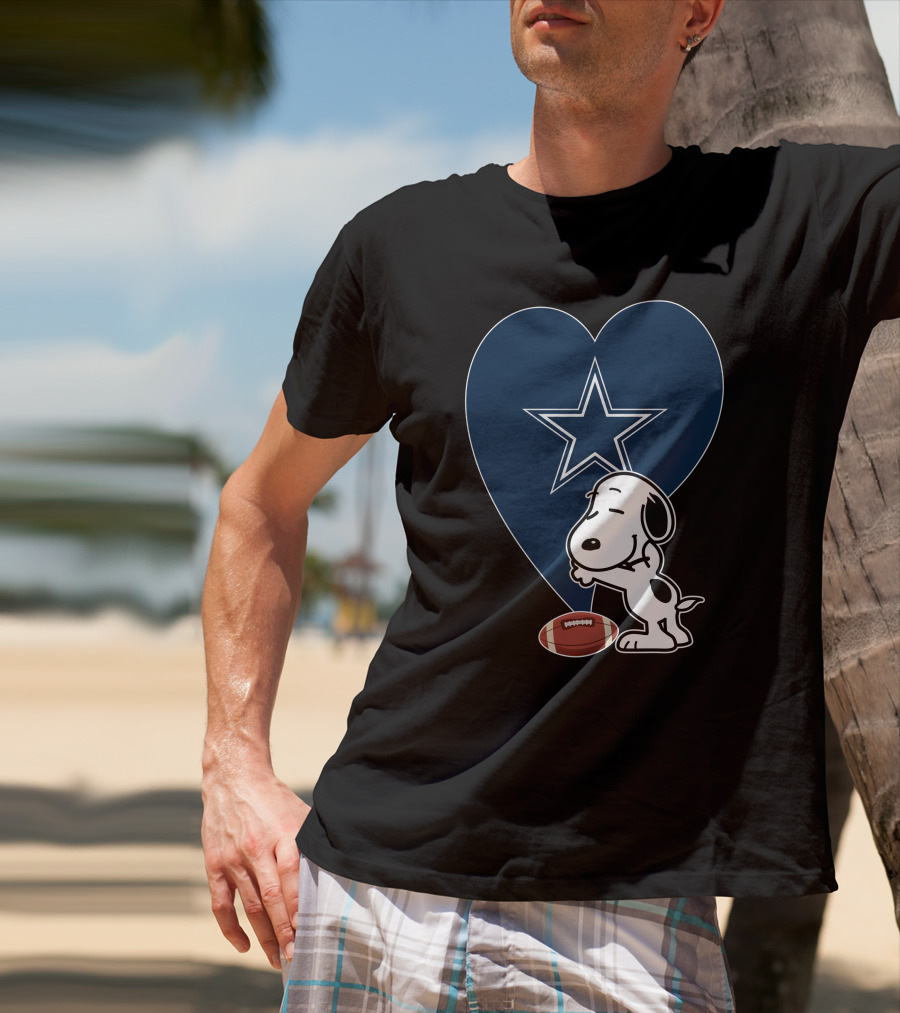 Dallas Cowboys Snoopy Heart Hug Football T-Shirt