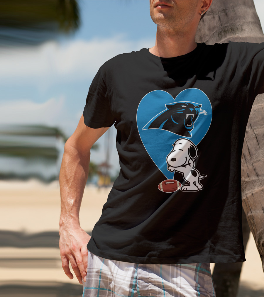 Carolina Panthers Snoopy Football Heart Hug T-Shirt