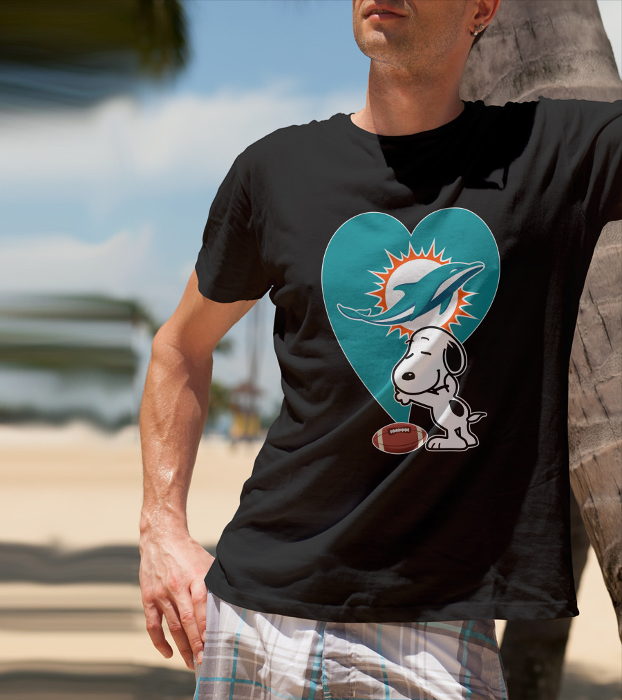 Miami Dolphins Snoopy Heart Hug Football T-Shirt