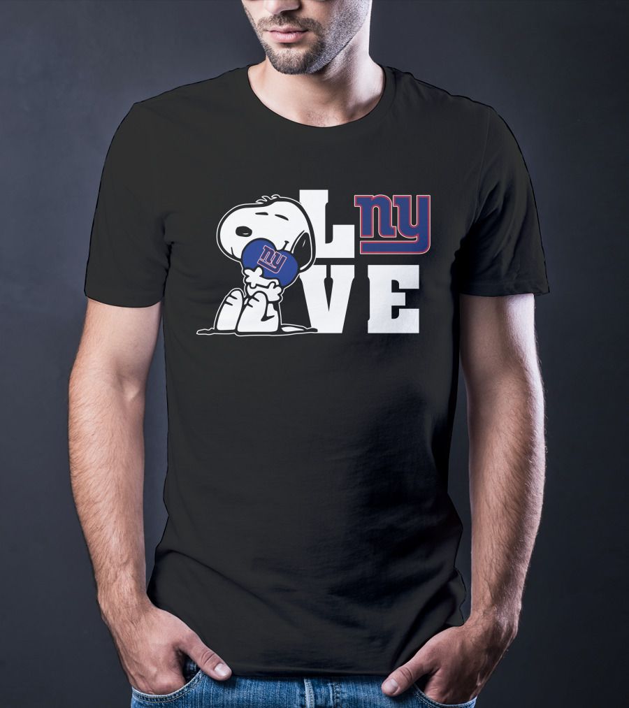 Snoopy Holding New York Giants Love T-Shirt