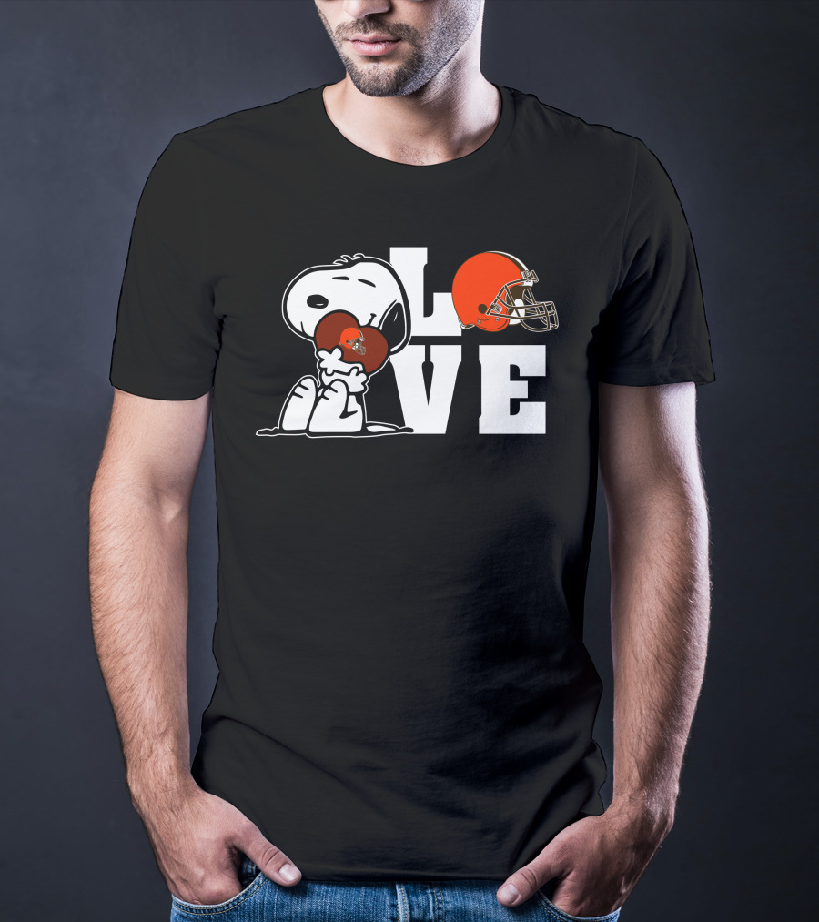 Snoopy Love Cleveland Browns Football Helmet T-Shirt