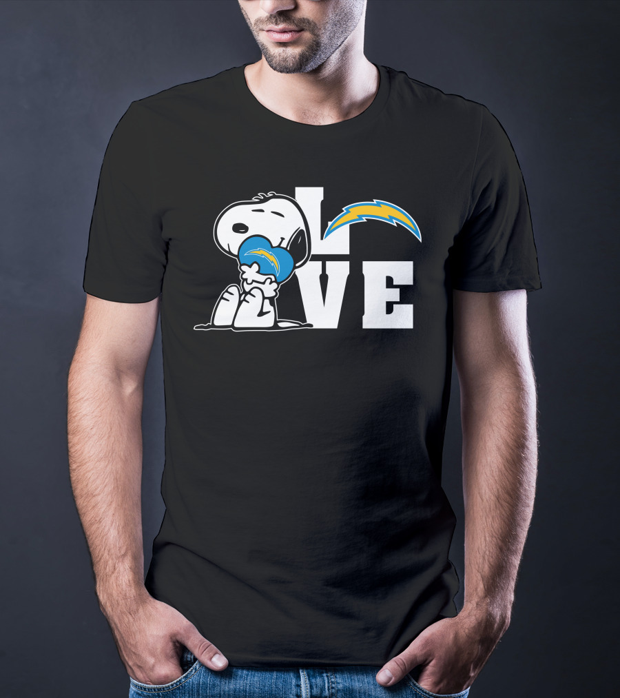 Snoopy Love Los Angeles Chargers Hugging Football Helmet T-Shirt