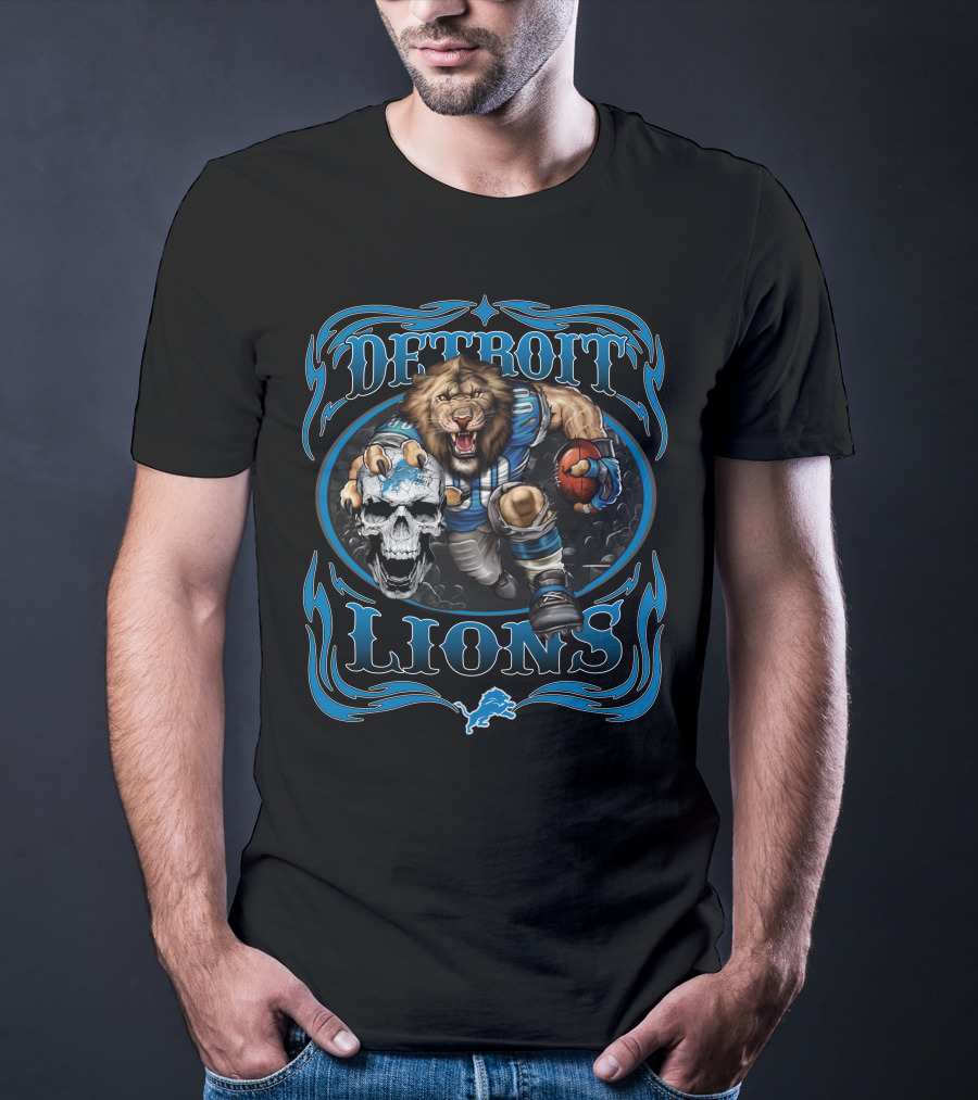 Detroit Lions Ferocious Lion Holding Skull And Football T-Shirt