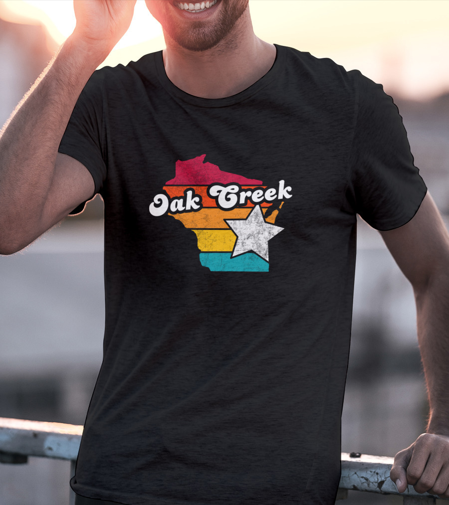 Oak Creek Wisconsin Retro Map With Star T-Shirt
