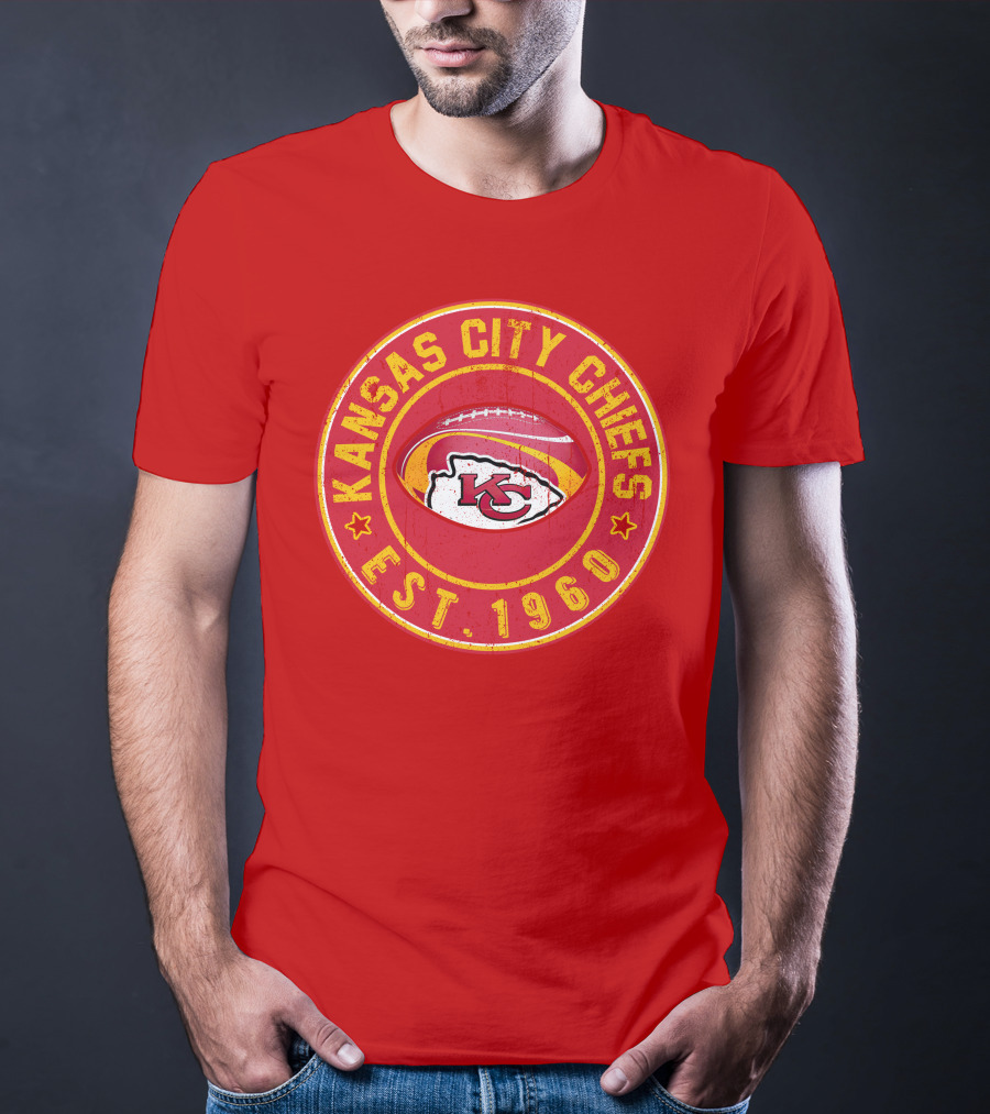 Kansas City Chiefs Est. 1960 Red Distressed Logo Vintage Football Badge T-Shirt
