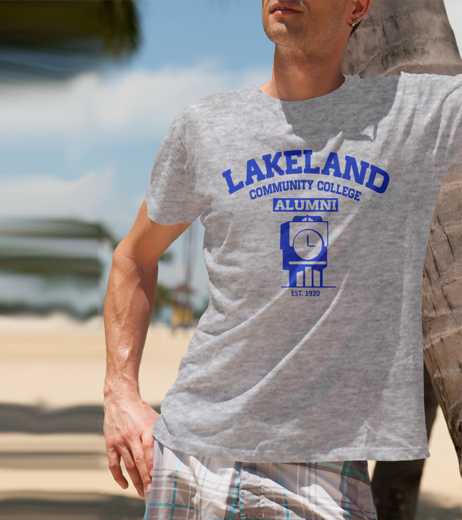 LAKELAND COMMUNITY COLLEGE ALUMNI EST. 1920 CLOCK TOWER T-Shirt