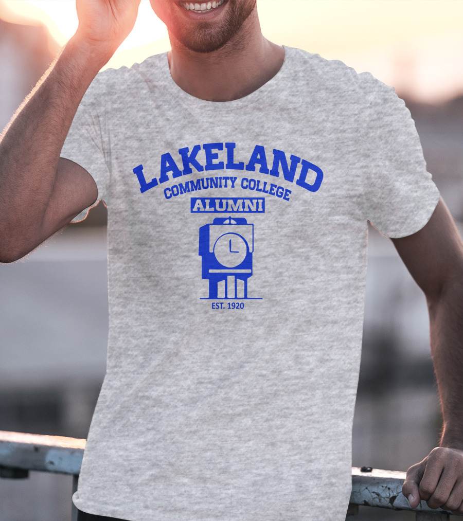 LAKELAND COMMUNITY COLLEGE ALUMNI EST. 1920 CLOCK TOWER T-Shirt