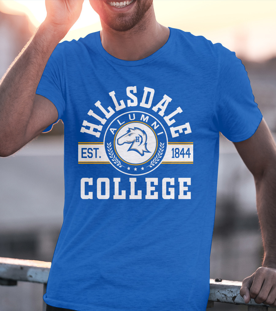 Hillsdale College Alumni Est. 1844 Horse Emblem Blue Background T-Shirt