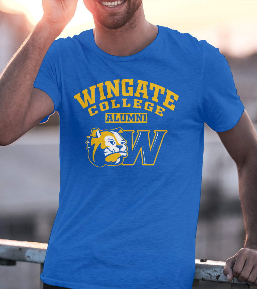 Wingate College Alumni Bulldog Mascot W T-Shirt