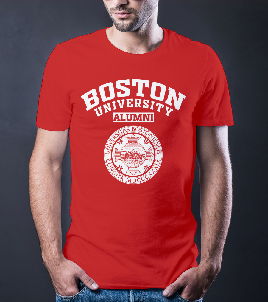 Boston University Alumni Universitas Bostoniensis Condita MDCCCXXXIX T-Shirt