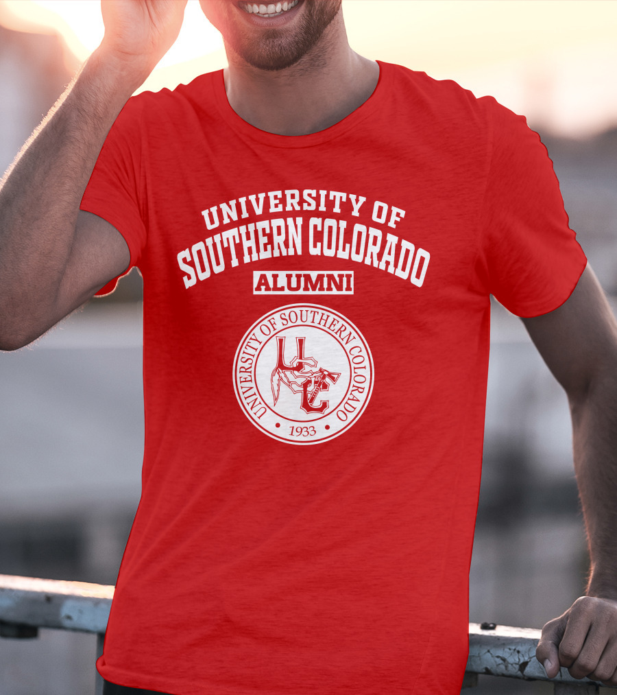 University Of Southern Colorado Alumni 1933 Badge UC T-Shirt