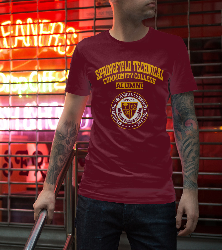 Springfield Technical Community College Alumni STCC Honor Mandao Cras Parturus T-Shirt