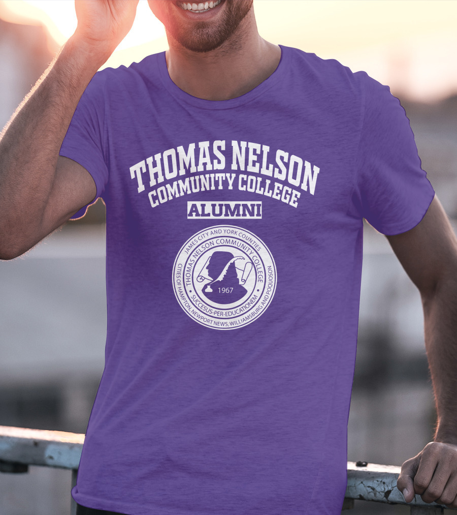 Thomas Nelson Community College Alumni 1967 Seal James City And York Counties Hampton Newport News Williamsburg Poquoson T-Shirt