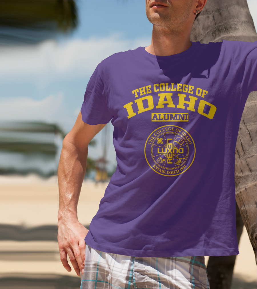 The College Of Idaho Alumni Lux Rex Established 1891 T-Shirt