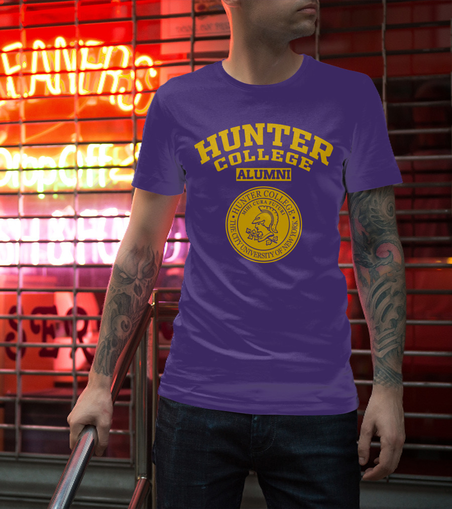 Hunter College Alumni Mihi Cura Futuri Seal The City University Of New York T-Shirt