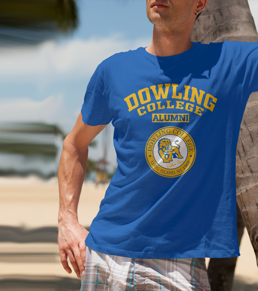 Dowling College Alumni Golden Lions Long Island NY 1968 T-Shirt
