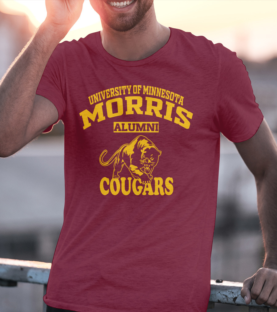 University Of Minnesota Morris Alumni Cougars T-Shirt