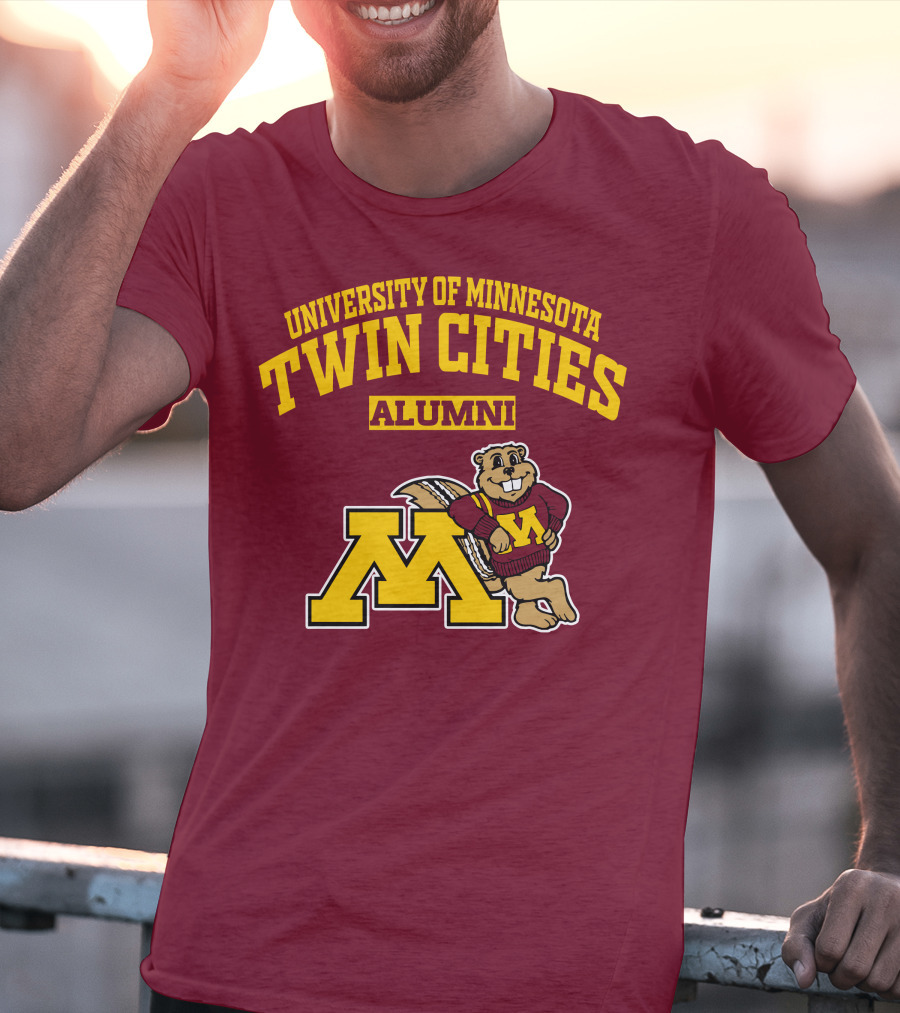 University Of Minnesota Twin Cities Alumni Goldy Gopher M T-Shirt