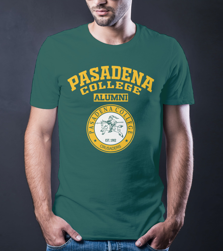 Pasadena College Alumni Crusaders Est. 1902 T-Shirt