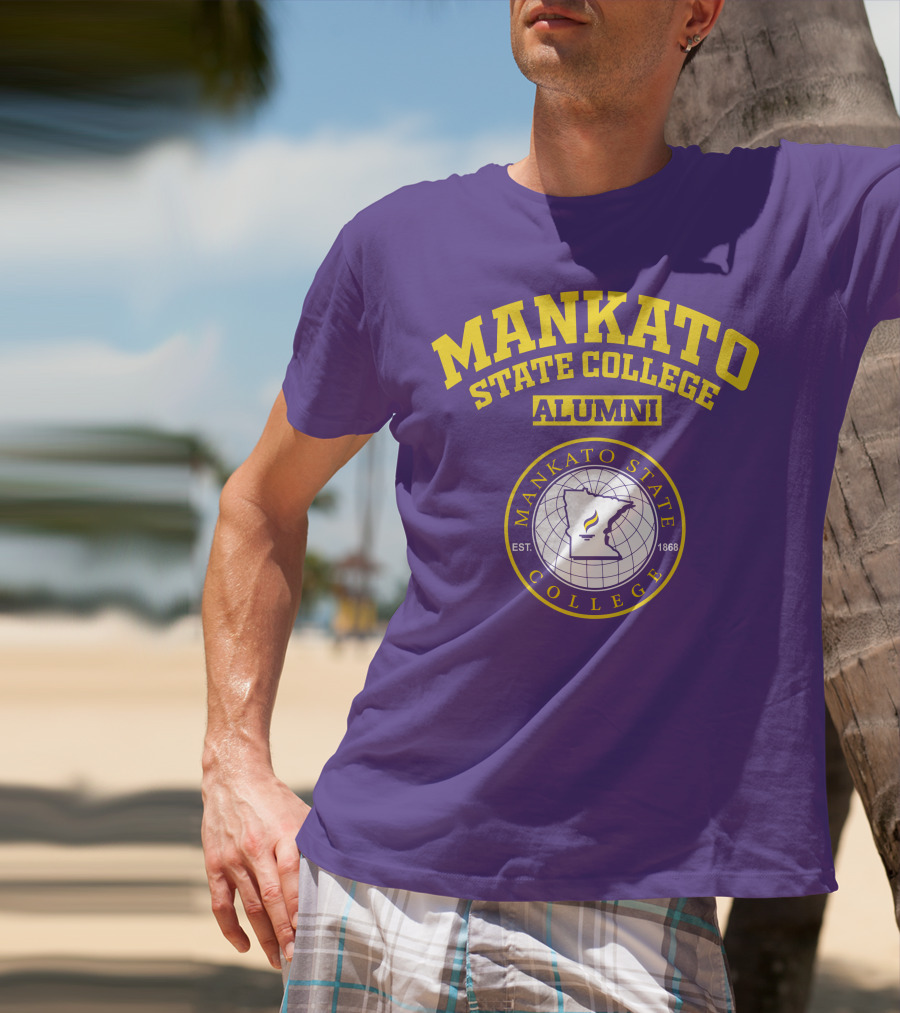 Mankato State College Alumni Est. 1868 T-Shirt