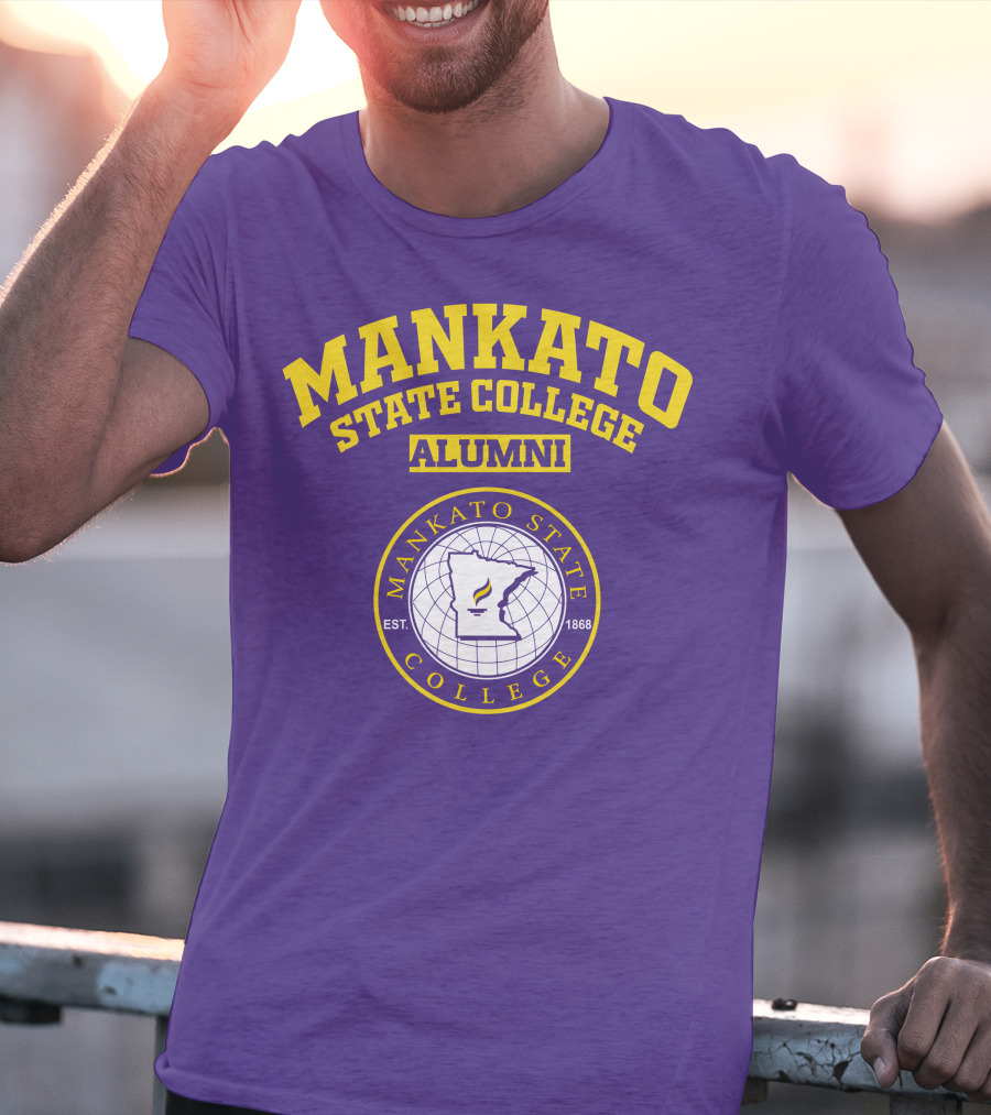 Mankato State College Alumni Est. 1868 T-Shirt
