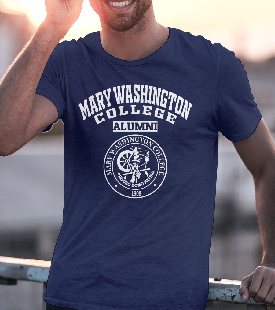 Mary Washington College Alumni Crest Pro Deo Domo Patria 1908 T-Shirt