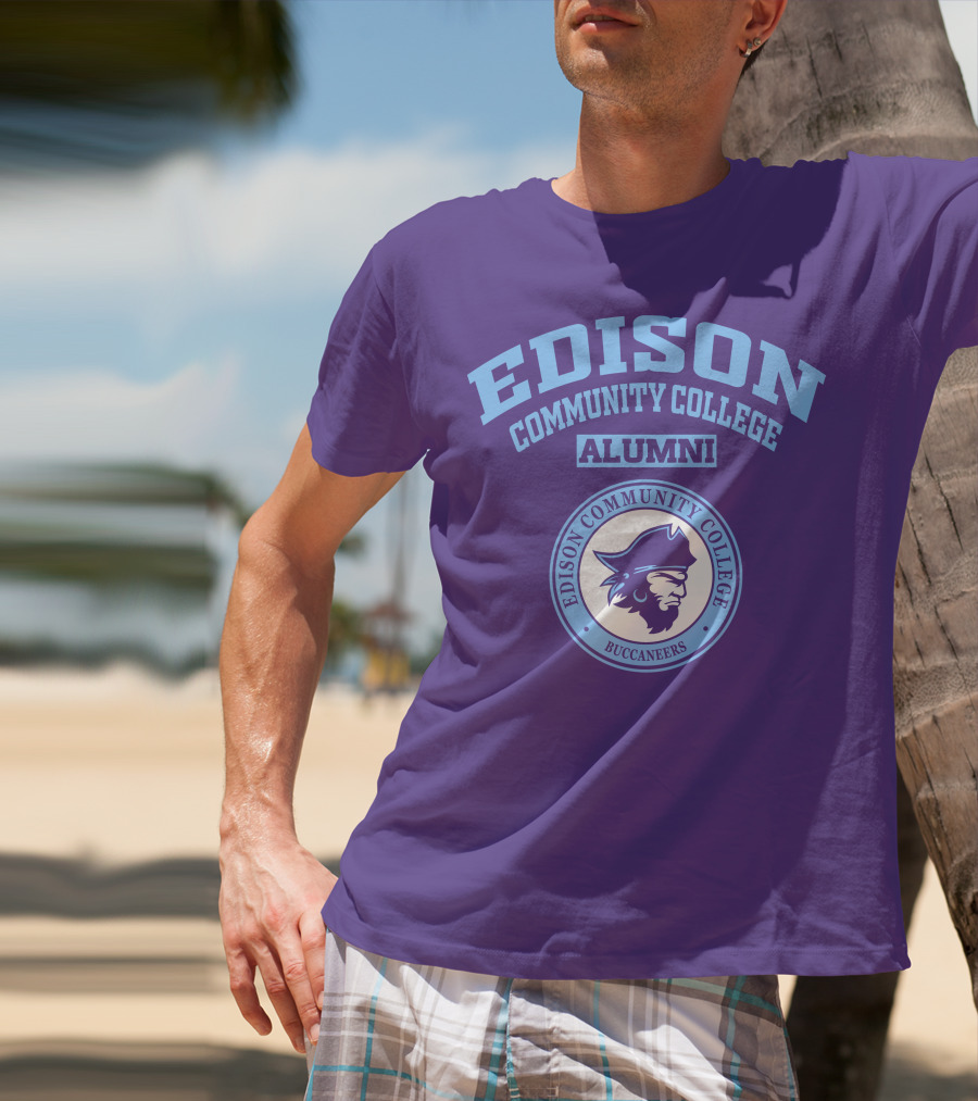 Edison Community College Alumni Buccaneers T-Shirt
